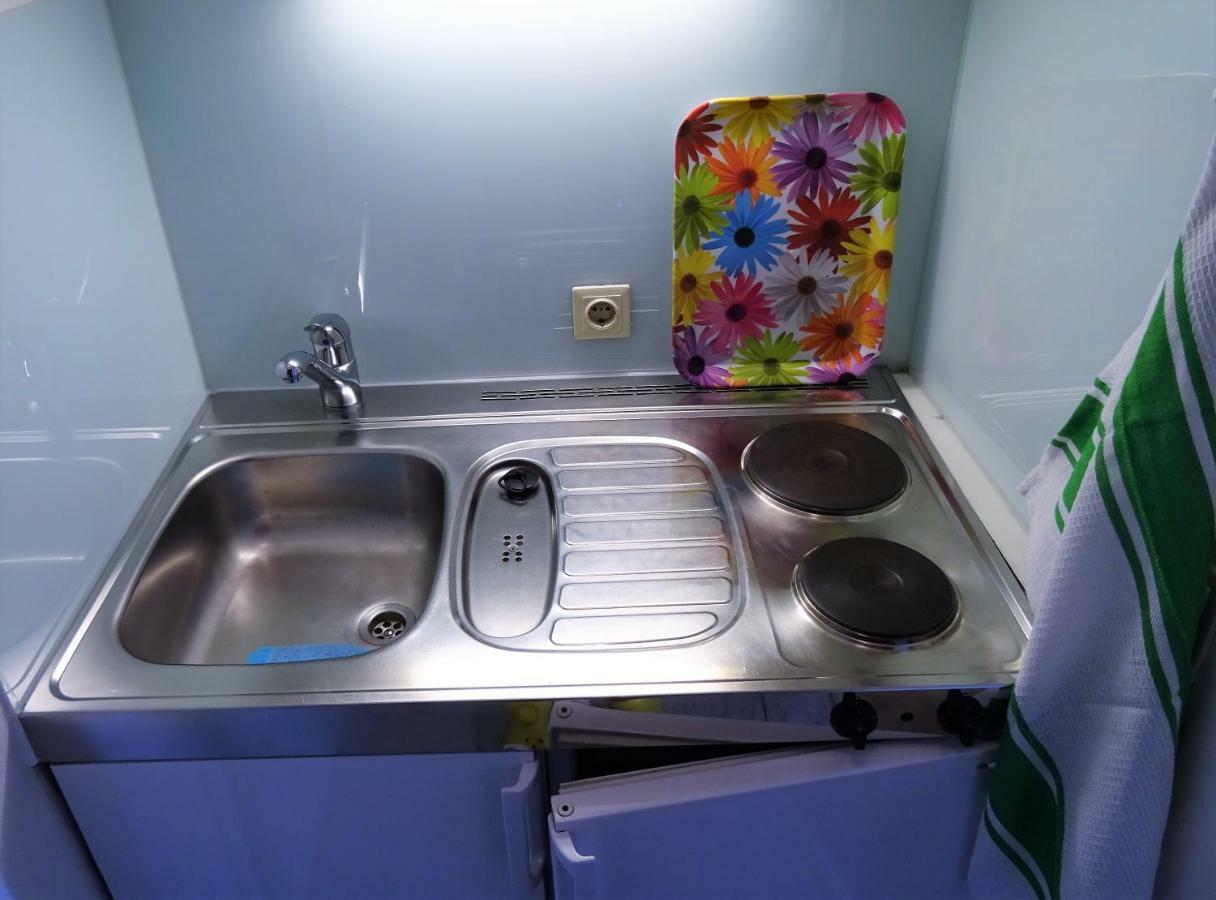 Charming, Central, Spacious Apartment Инсбрук Екстериор снимка